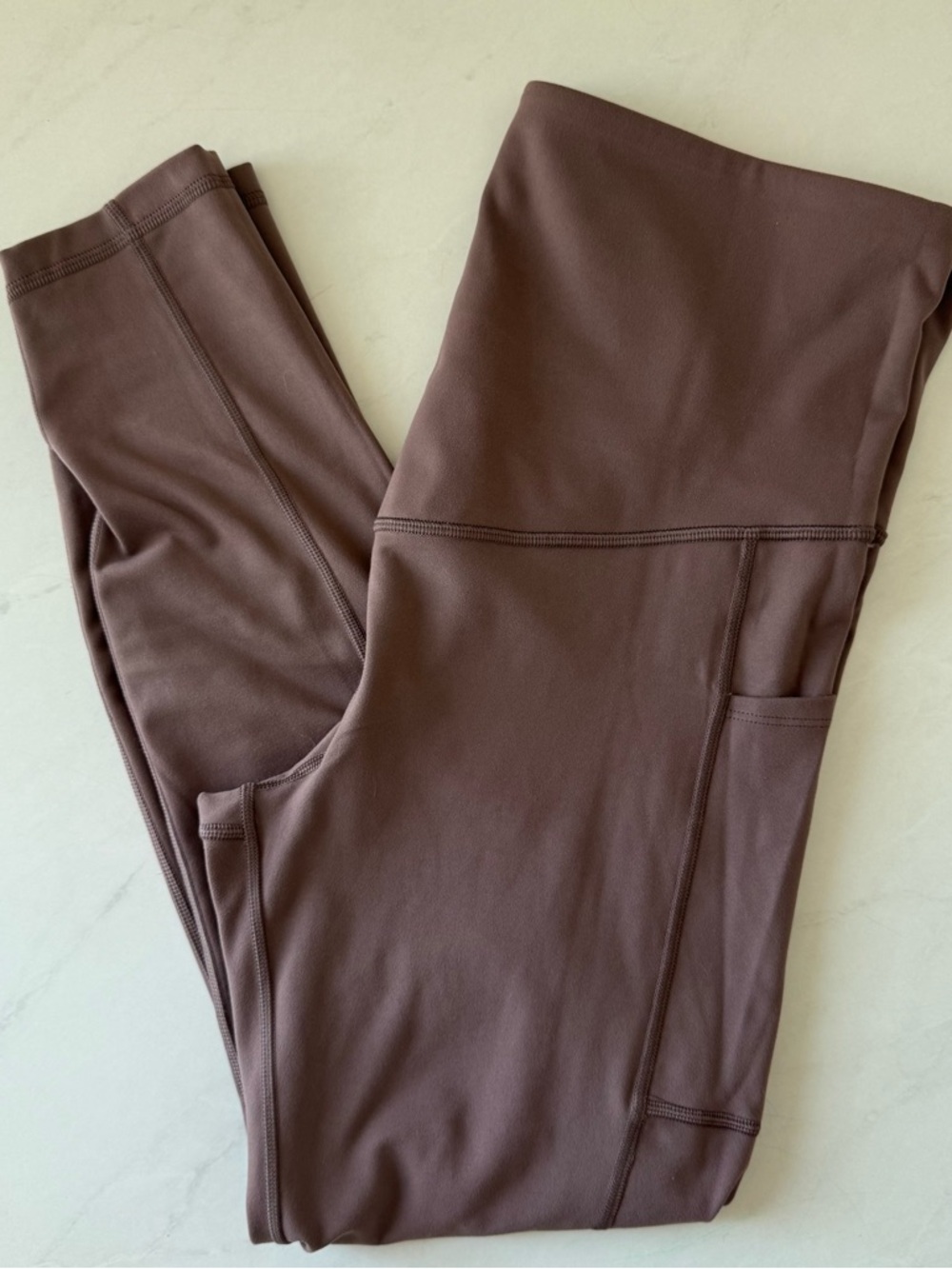 Gap Maternity High-Rise Pocket Leggings in Mauve-Brown